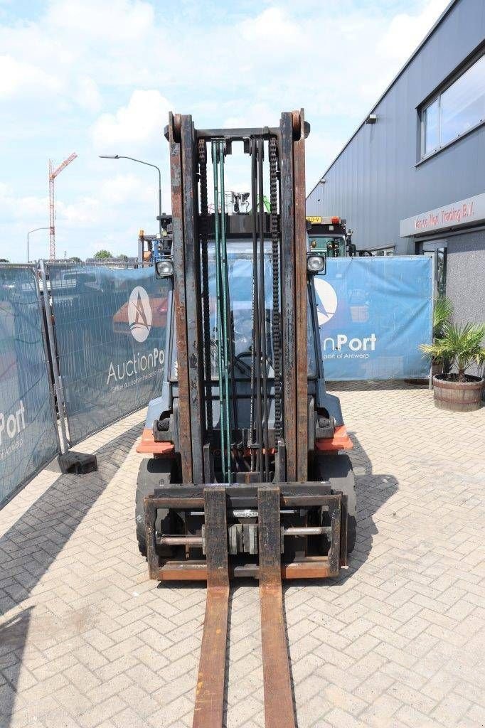 Frontstapler van het type Toyota BT 42-7FD35, Gebrauchtmaschine in Antwerpen (Foto 8)