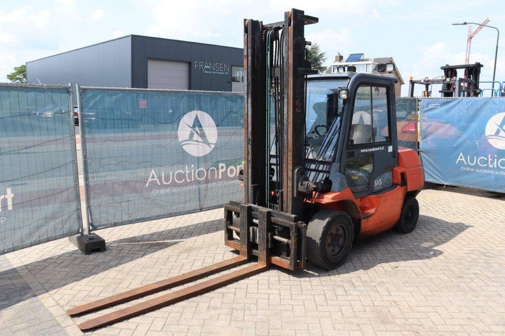 Frontstapler of the type Toyota BT 42-7FD35, Gebrauchtmaschine in Antwerpen (Picture 9)