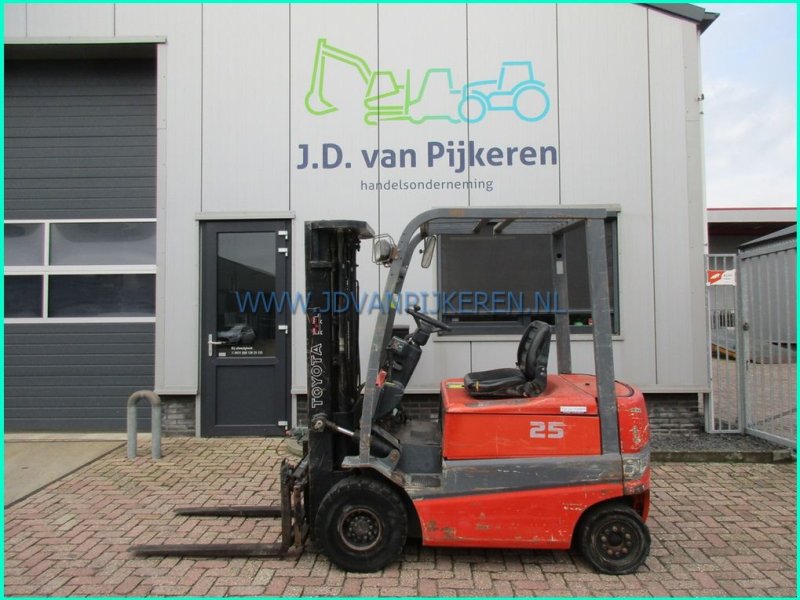 Frontstapler del tipo Toyota FBMF25, Gebrauchtmaschine en IJsselmuiden (Imagen 1)