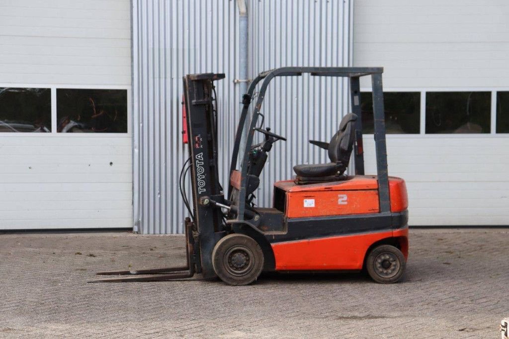 Frontstapler van het type Toyota FBMF25, Gebrauchtmaschine in Antwerpen (Foto 1)