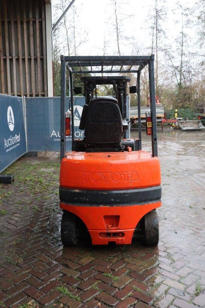 Frontstapler typu Toyota FBMF25, Gebrauchtmaschine w Antwerpen (Zdjęcie 9)