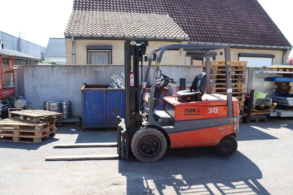 Frontstapler tipa Toyota FBMF30, Gebrauchtmaschine u Antwerpen (Slika 1)