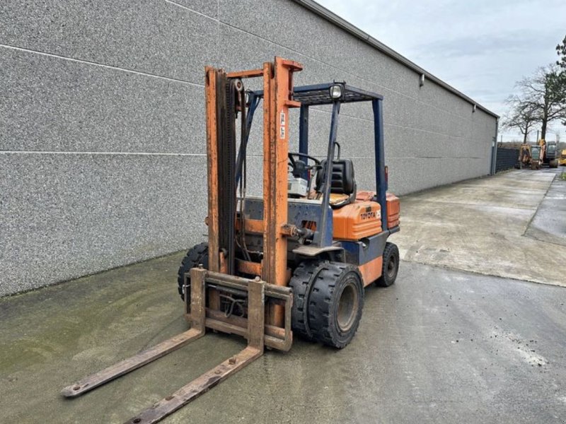 Frontstapler tip Toyota FD25, Gebrauchtmaschine in Oldenzaal