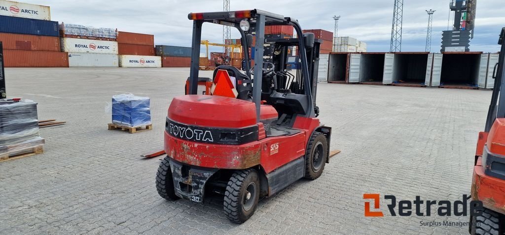 Frontstapler of the type Toyota GAFFELTRUCK 7FB30, Gebrauchtmaschine in Rødovre (Picture 4)