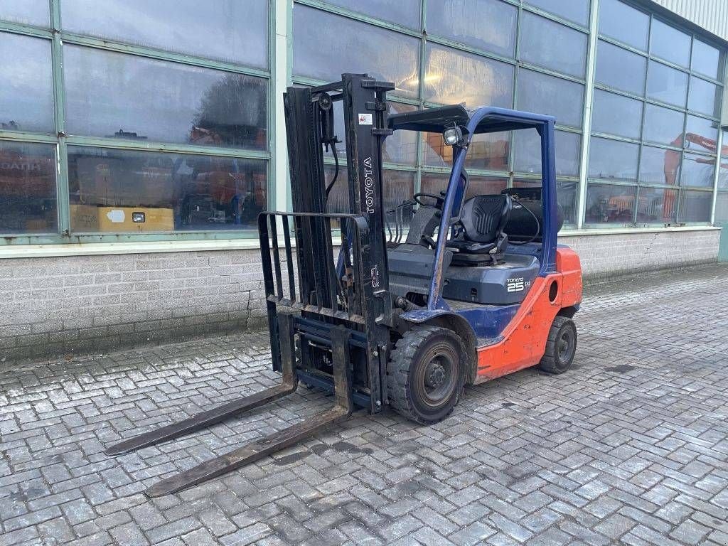 Frontstapler tip Toyota Tonero 25, Gebrauchtmaschine in Roosendaal (Poză 4)