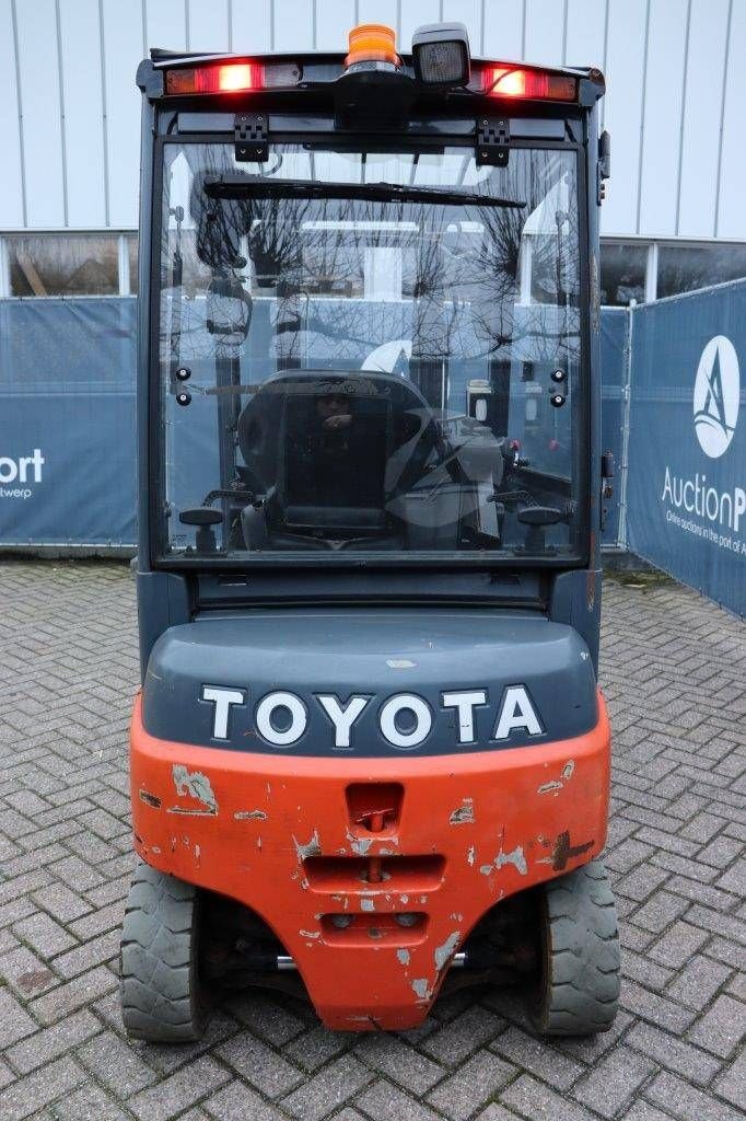 Frontstapler del tipo Toyota Traigo 16, Gebrauchtmaschine In Antwerpen (Immagine 5)