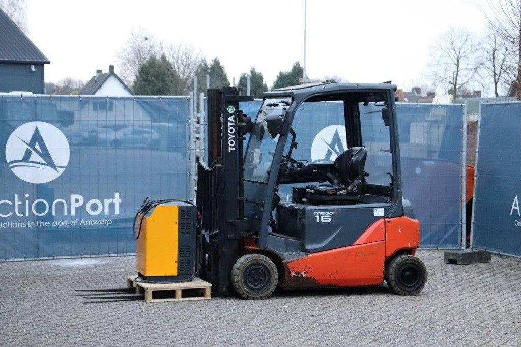 Frontstapler del tipo Toyota Traigo 16, Gebrauchtmaschine In Antwerpen (Immagine 9)