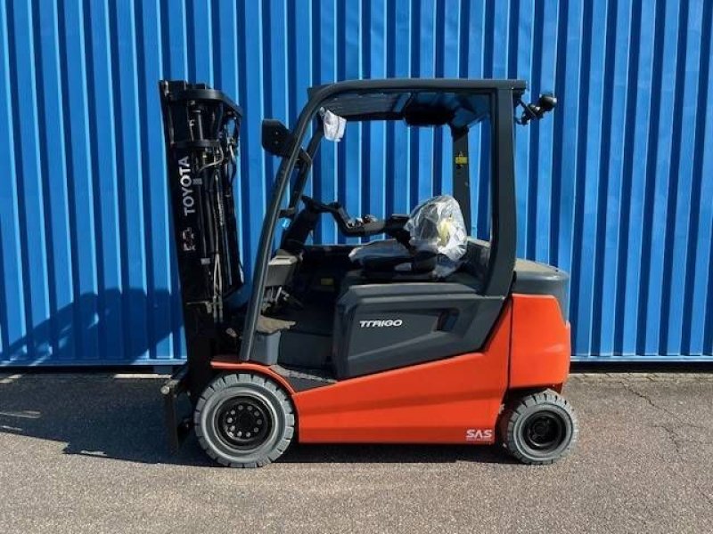 Frontstapler des Typs Toyota Traigo 80, Neumaschine in Sittard (Bild 1)