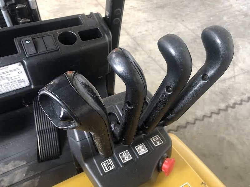 Frontstapler tip Yale ERP20VT, Gebrauchtmaschine in Aalst (Poză 7)