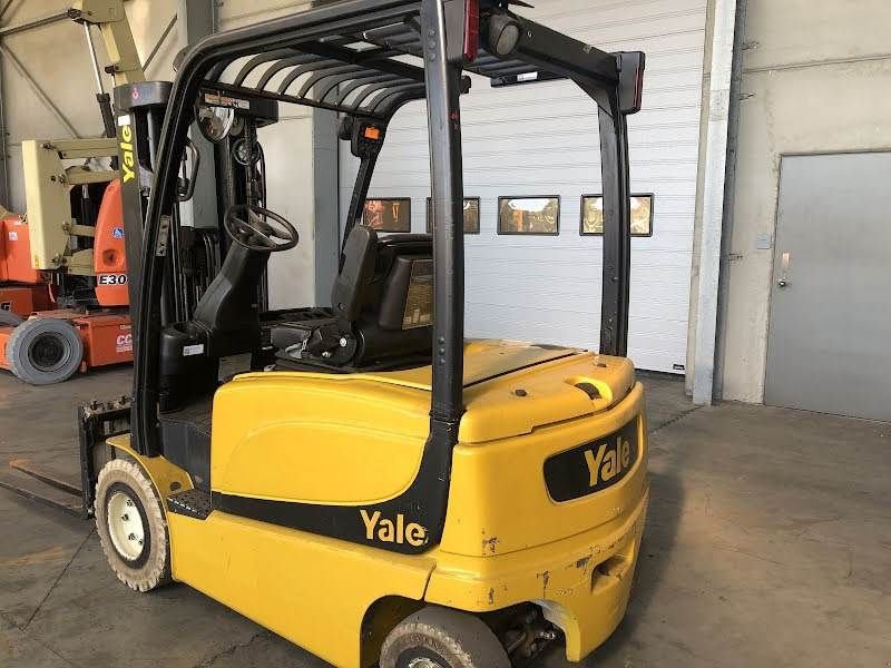 Frontstapler van het type Yale ERP25VL, Gebrauchtmaschine in Aalst (Foto 2)