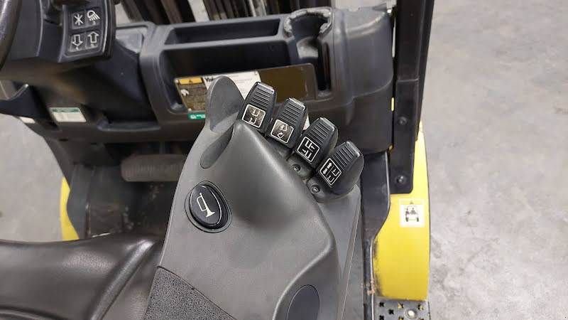 Frontstapler typu Yale GLP25VX, Gebrauchtmaschine v Waregem (Obrázek 4)