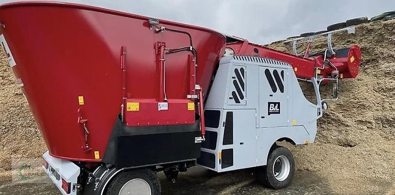 Futtermischwagen van het type BVL Selbstfahrer Futtermischwagen V-MIX Drive Maximus Plus 15-1S 2.0, Vorführmaschine in Rittersdorf (Foto 8)