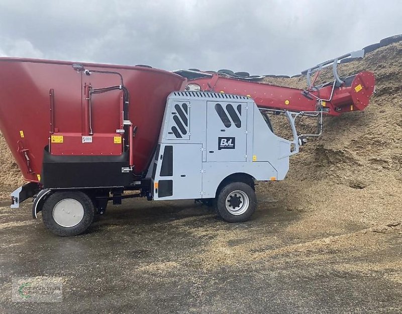 Futtermischwagen van het type BVL Selbstfahrer Futtermischwagen V-MIX Drive Maximus Plus 15-1S 2.0, Vorführmaschine in Rittersdorf (Foto 7)