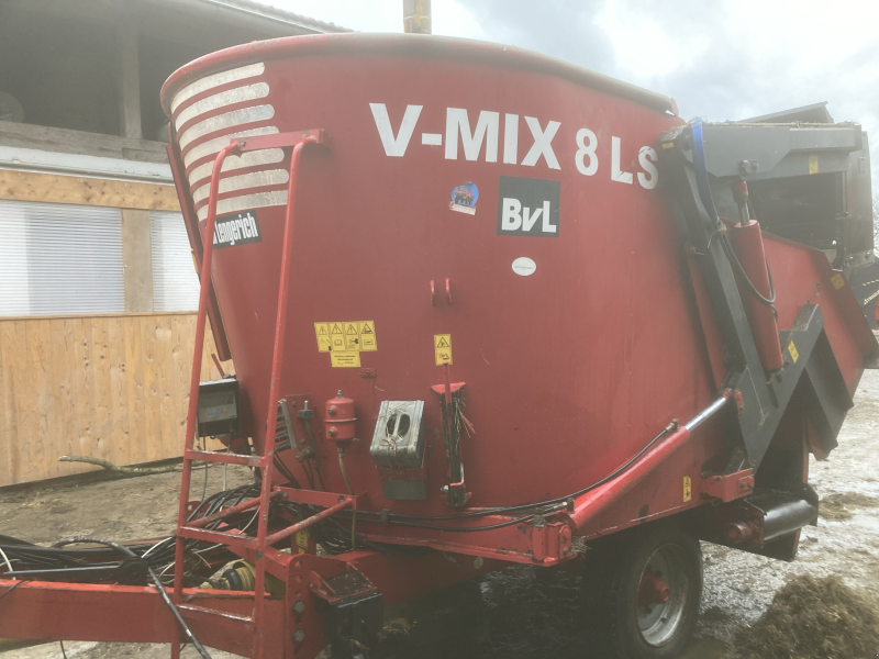 Futtermischwagen tip BVL V-Mix 8 LS, Gebrauchtmaschine in Dietramszell (Poză 1)