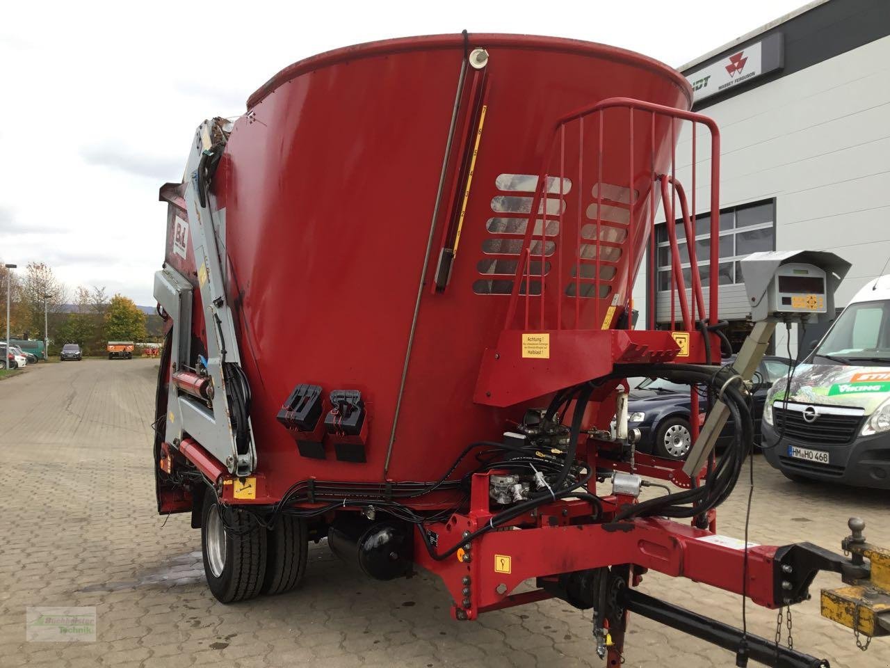 Futtermischwagen van het type BVL V-Mix Fill Plus 13-15, Gebrauchtmaschine in Hess.Oldendorf (Foto 4)