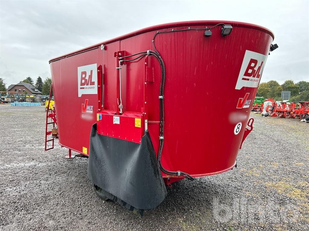 Futtermischwagen van het type BVL V-Mix Plus 22-2S, Gebrauchtmaschine in Düsseldorf (Foto 4)