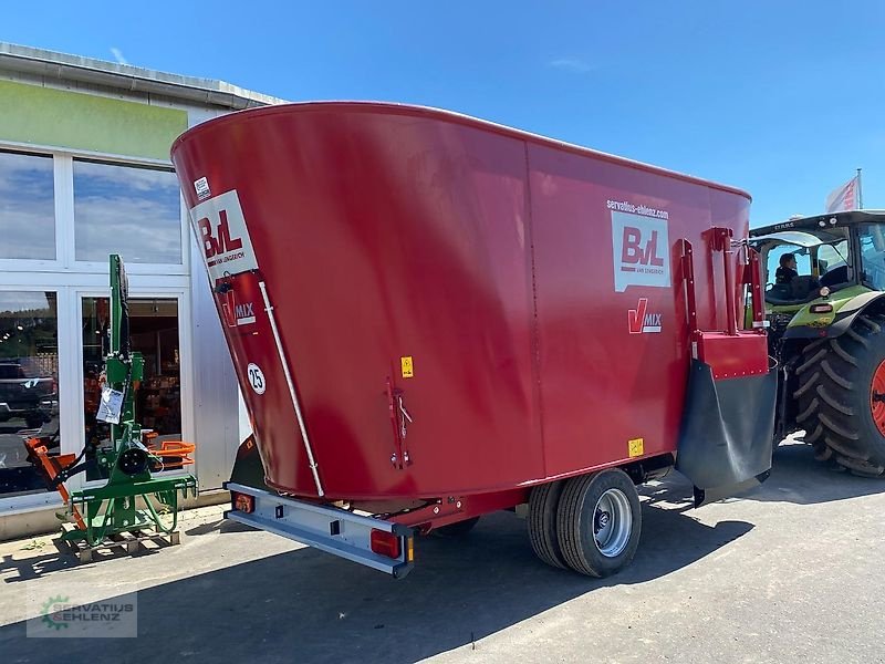 Futtermischwagen van het type BVL V-Mix Plus 24-2S 2-Schnecken-Futtermischwagen Vorführer, Vorführmaschine in Rittersdorf (Foto 5)