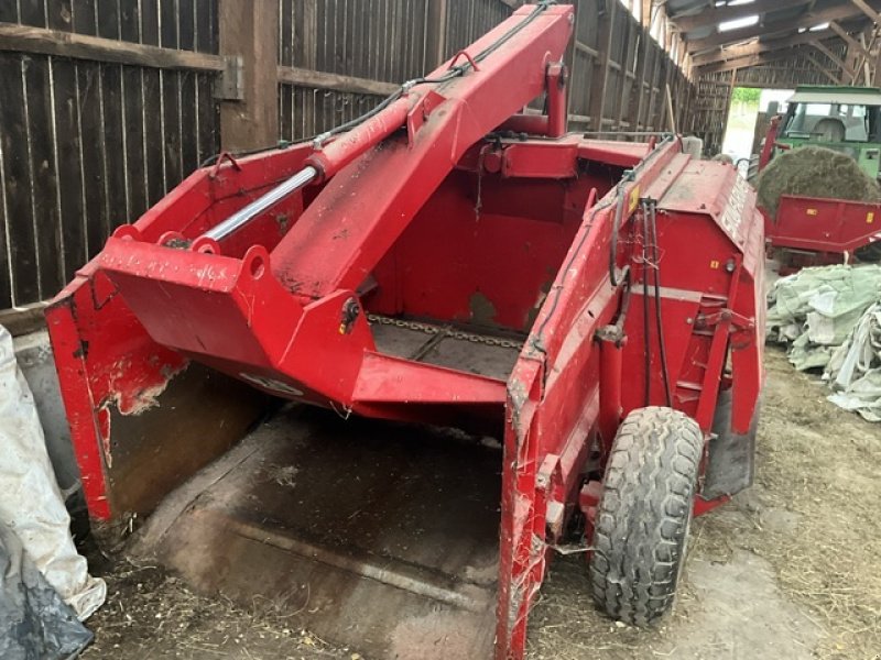 Futtermischwagen des Typs Farmer 4500, Gebrauchtmaschine in SAINT NIZIER DE FORNAS