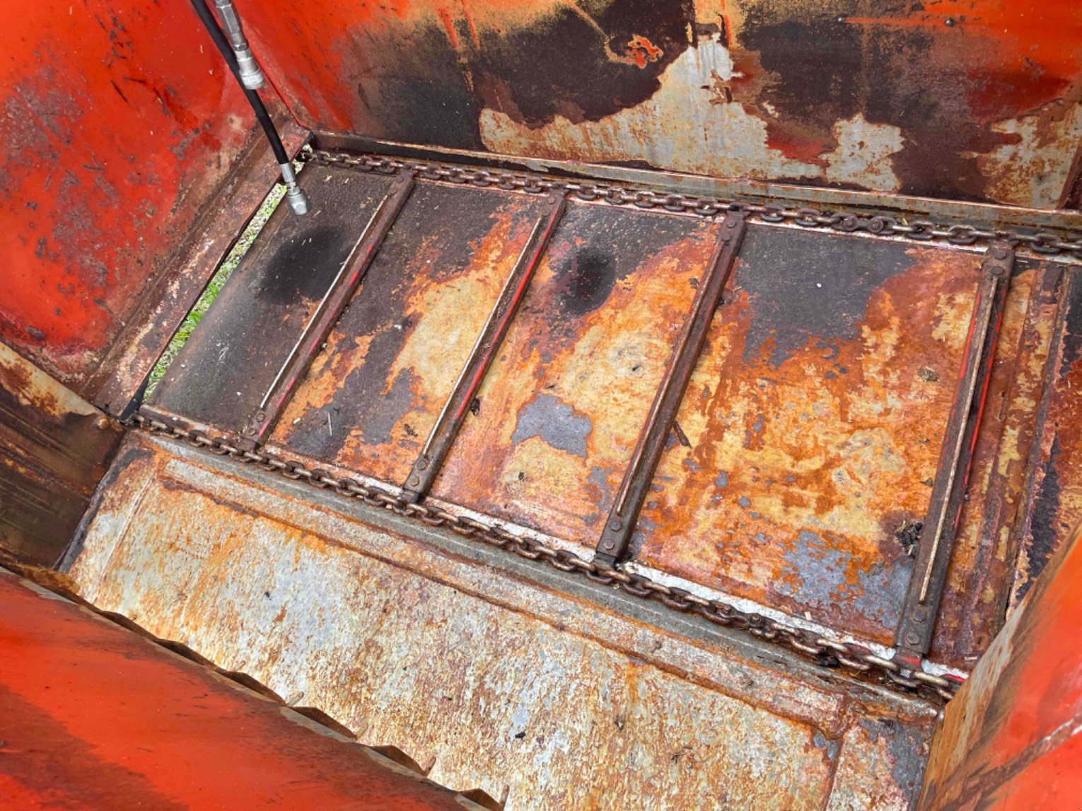 Futtermischwagen van het type Jeantil Désileuse D1650 . Jeantil, Gebrauchtmaschine in SAINT CLAIR SUR ELLE (Foto 6)