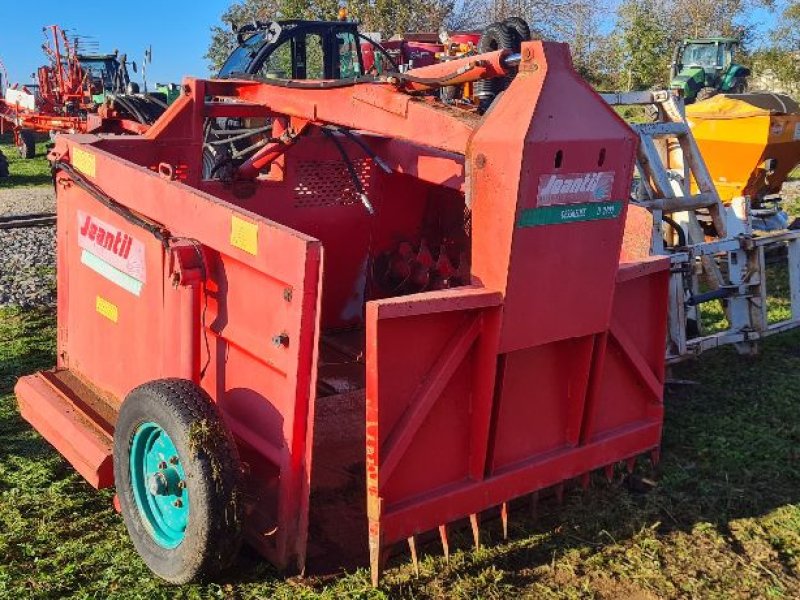 Futtermischwagen typu Jeantil D2400, Gebrauchtmaschine v ST MARTIN EN HAUT (Obrázek 1)