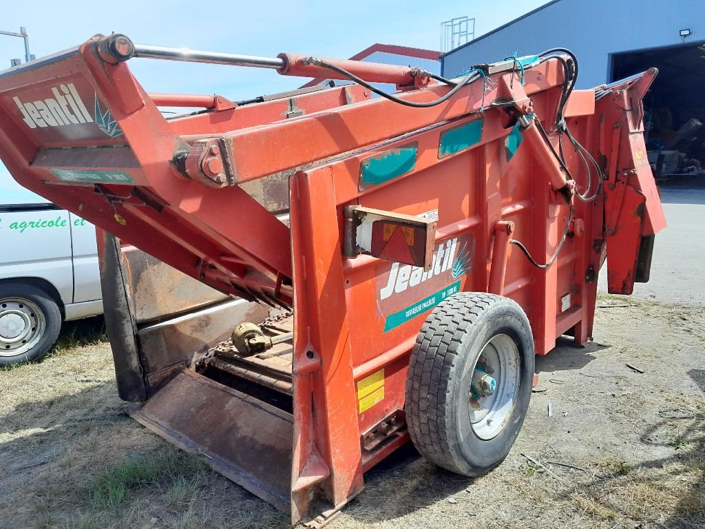 Futtermischwagen des Typs Jeantil DP 5800 RE, Gebrauchtmaschine in LE PALLET (Bild 4)