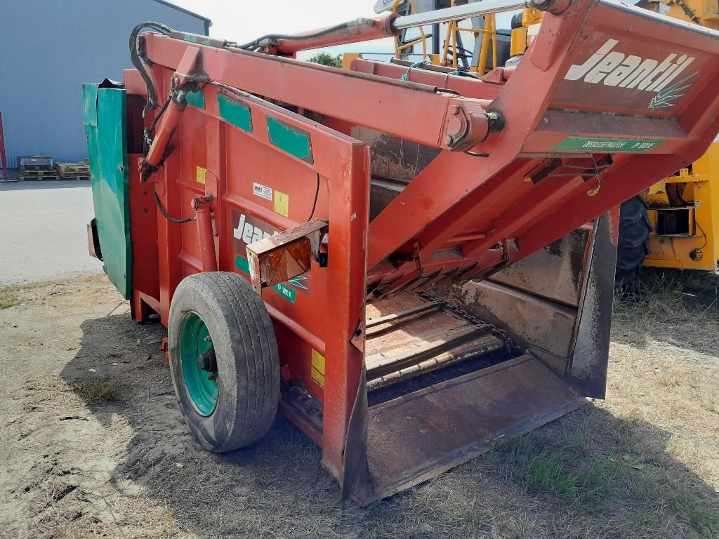 Futtermischwagen des Typs Jeantil DP 5800 RE, Gebrauchtmaschine in LE PALLET (Bild 5)