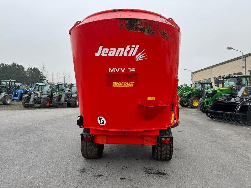 Futtermischwagen des Typs Jeantil MVV 14, Gebrauchtmaschine in Wargnies Le Grand (Bild 4)