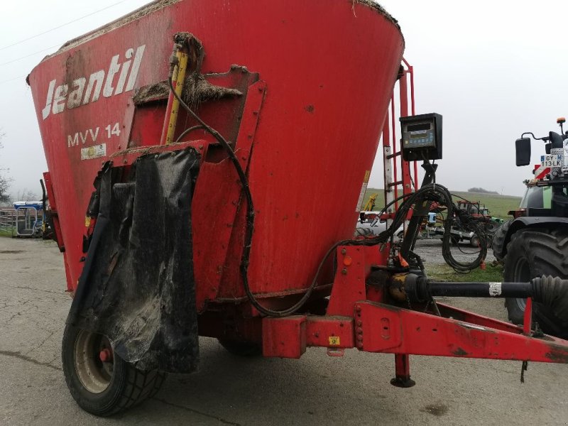 Futtermischwagen Türe ait Jeantil MVV 14, Gebrauchtmaschine içinde ST MARTIN EN HAUT (resim 1)