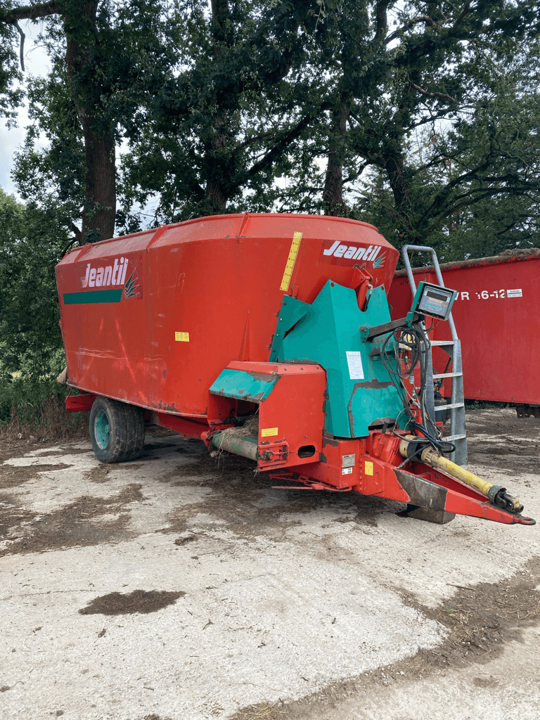 Futtermischwagen du type Jeantil MVV 20, Gebrauchtmaschine en TREMEUR (Photo 1)