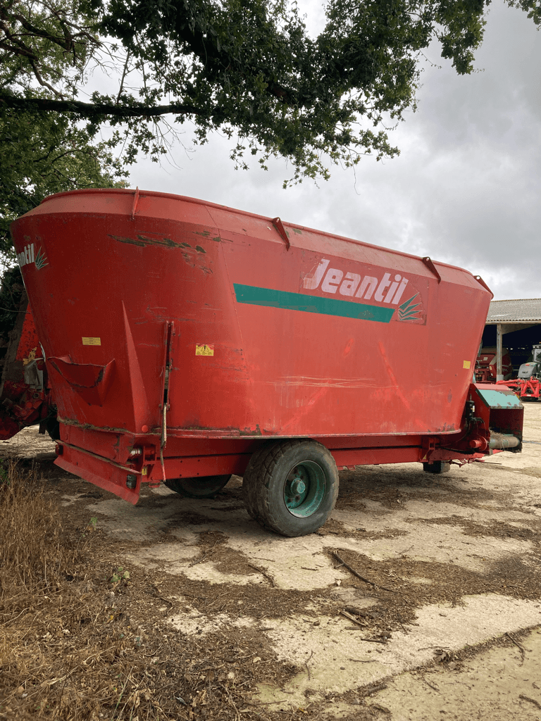 Futtermischwagen du type Jeantil MVV 20, Gebrauchtmaschine en TREMEUR (Photo 3)