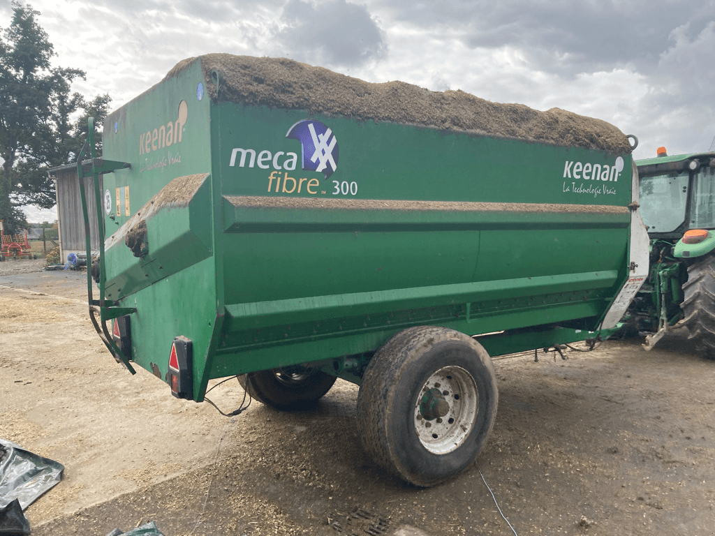 Futtermischwagen van het type Keenan MECAFIBRE 300, Gebrauchtmaschine in TREMEUR (Foto 4)