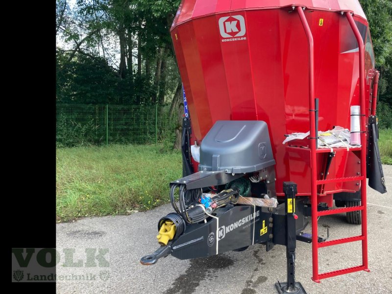 Futtermischwagen des Typs Kongskilde VM 18-2 S, Neumaschine in Friedberg-Derching (Bild 1)