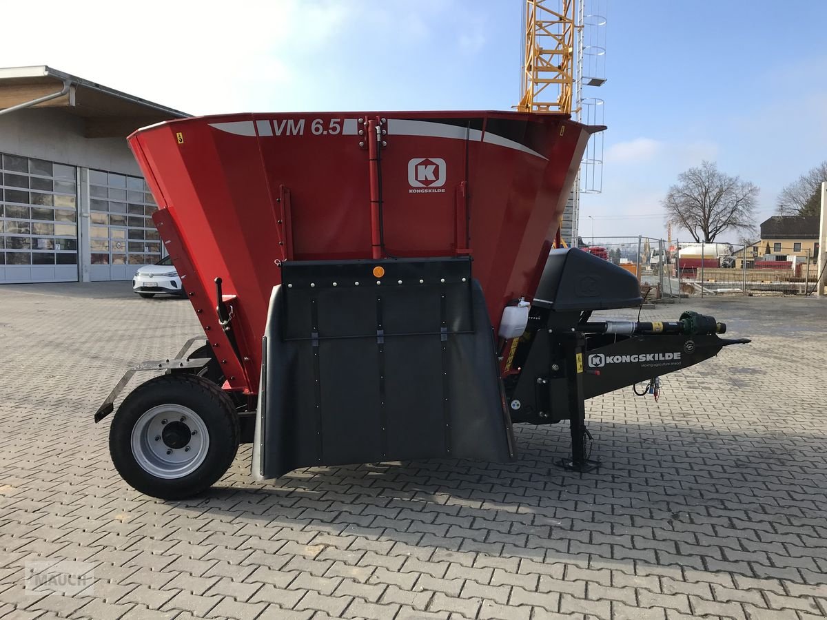 Futtermischwagen of the type Kongskilde VM 6,5 SL, Neumaschine in Burgkirchen (Picture 4)