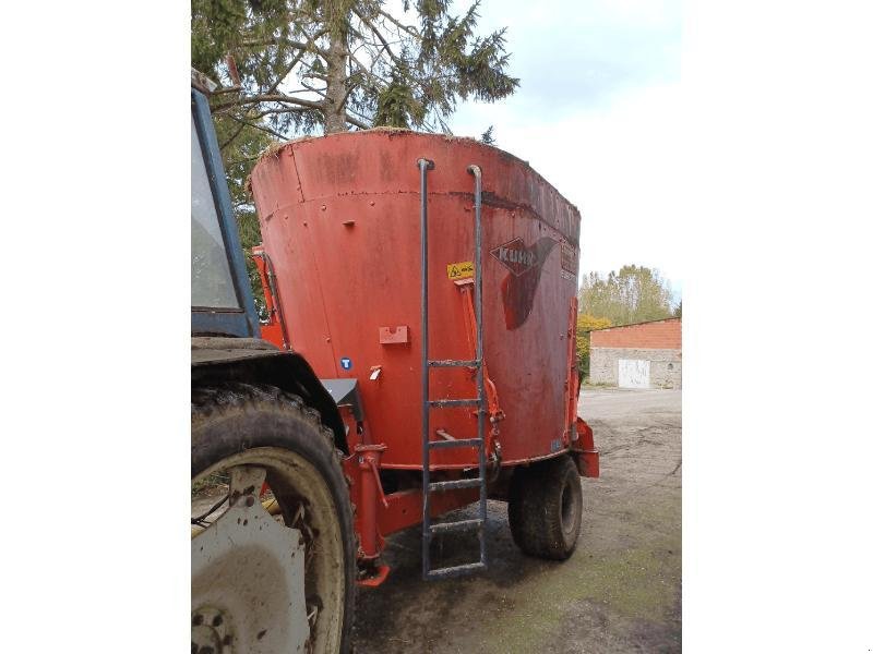 Futtermischwagen des Typs Kuhn 1070, Gebrauchtmaschine in Wargnies Le Grand (Bild 1)