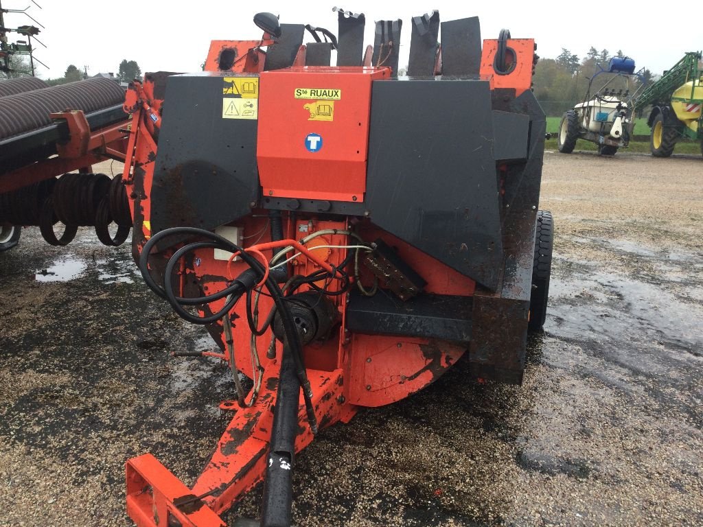 Futtermischwagen del tipo Kuhn Altor 4560, Gebrauchtmaschine en LISIEUX (Imagen 2)