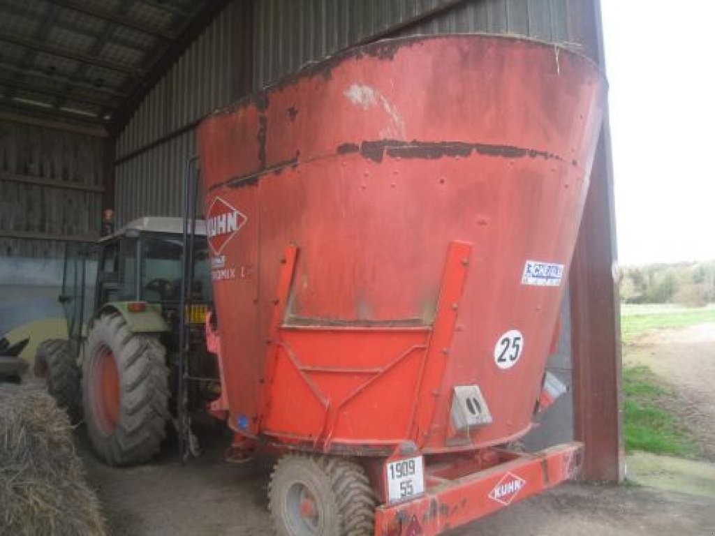 Futtermischwagen des Typs Kuhn EUROMIX, Gebrauchtmaschine in Belleville sur Meuse (Bild 1)