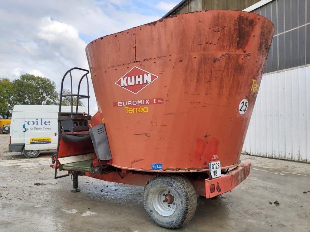 Futtermischwagen tip Kuhn MAXIMA I1380, Gebrauchtmaschine in VERT TOULON (Poză 3)