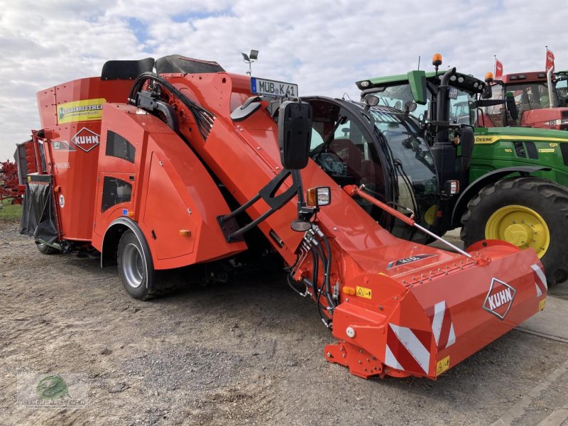 Futtermischwagen van het type Kuhn N/A, Neumaschine in Hofheim (Foto 1)