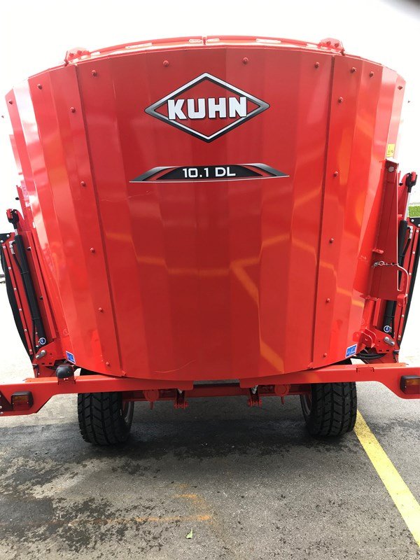 Futtermischwagen van het type Kuhn Profile 10.1 DL, Neumaschine in Henau (Foto 3)