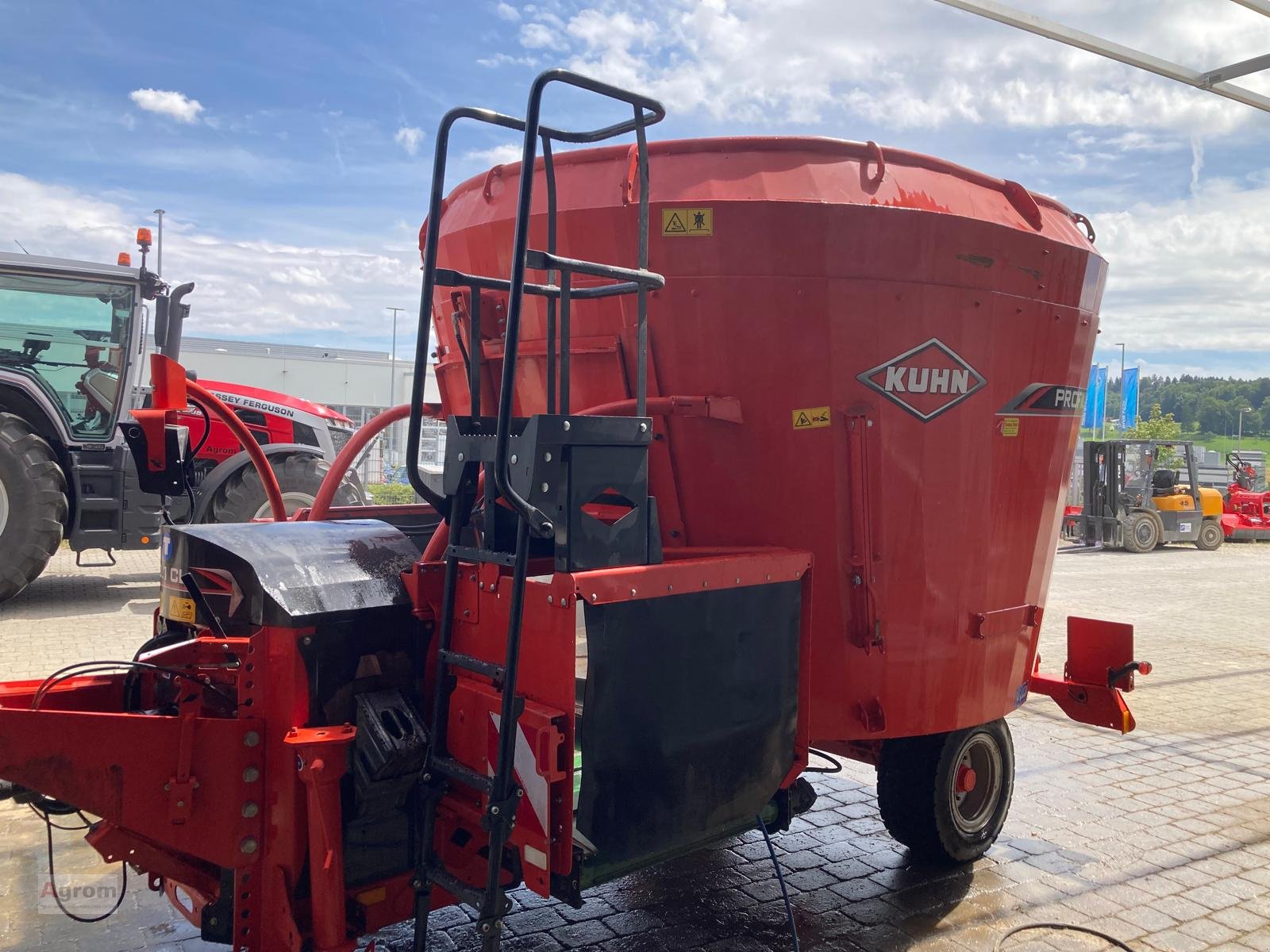 Futtermischwagen van het type Kuhn Profile 13.1 CL, Gebrauchtmaschine in Münsingen (Foto 4)