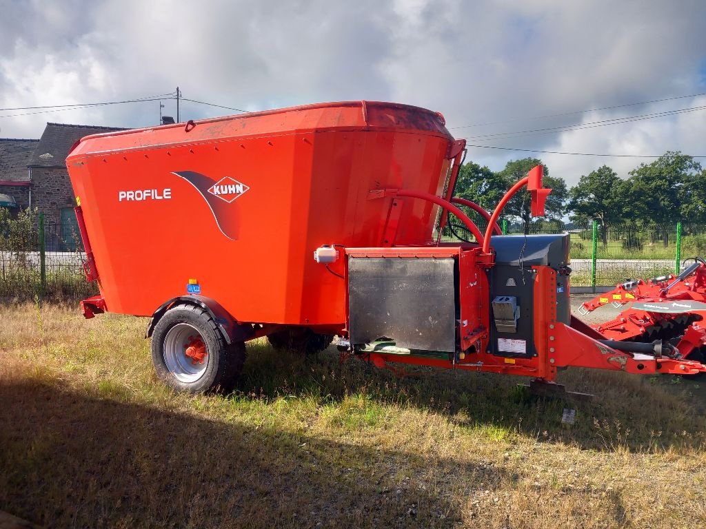 Futtermischwagen du type Kuhn Profile 1680, Gebrauchtmaschine en BRECE (Photo 1)