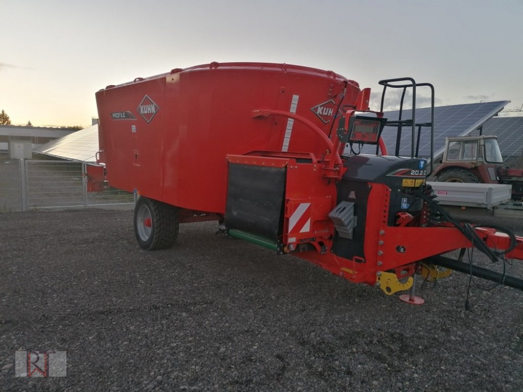 Futtermischwagen del tipo Kuhn Profile 18.2 CL, Neumaschine In Meßkirch (Immagine 1)