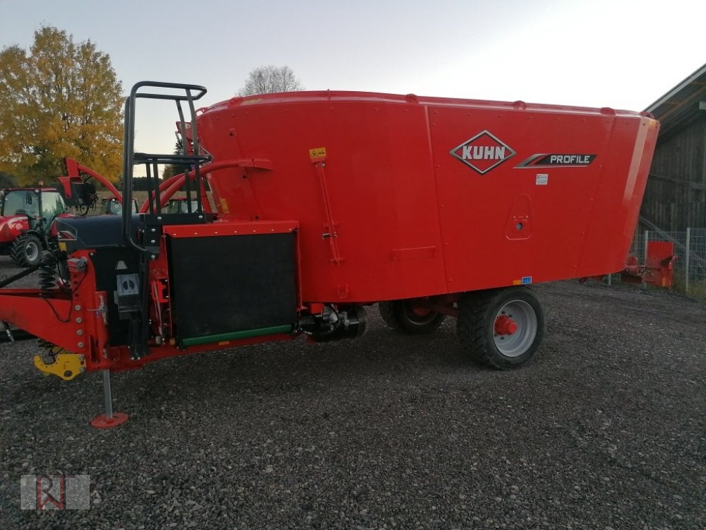 Futtermischwagen des Typs Kuhn Profile 18.2 CL, Neumaschine in Meßkirch (Bild 3)