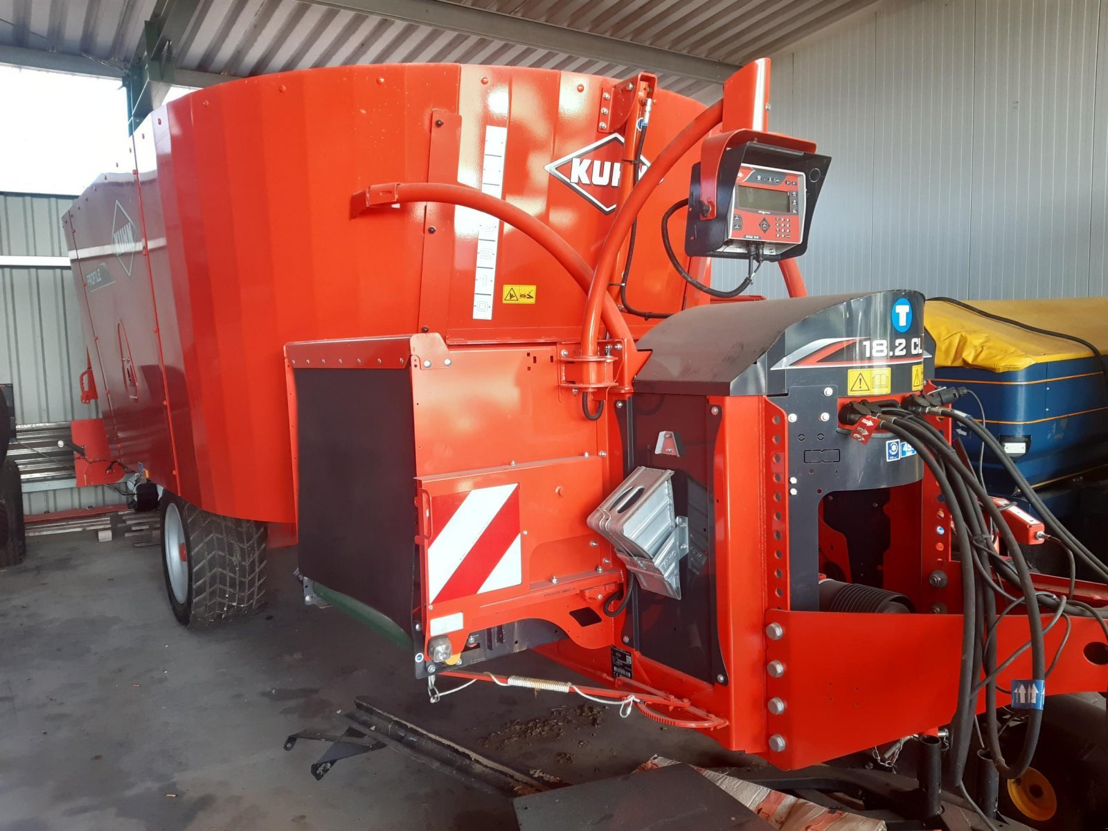 Futtermischwagen del tipo Kuhn Profile 18.2 CL, Neumaschine en Aislingen (Imagen 3)