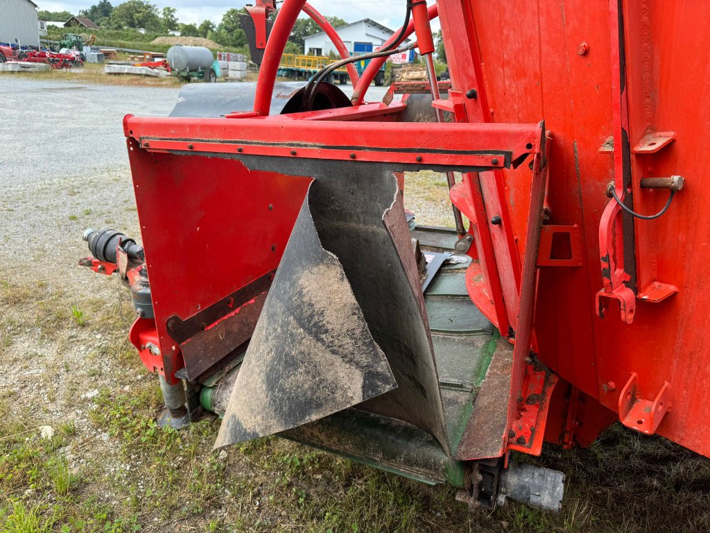 Futtermischwagen Türe ait Kuhn Profile 1880, Gebrauchtmaschine içinde GUERET (resim 8)