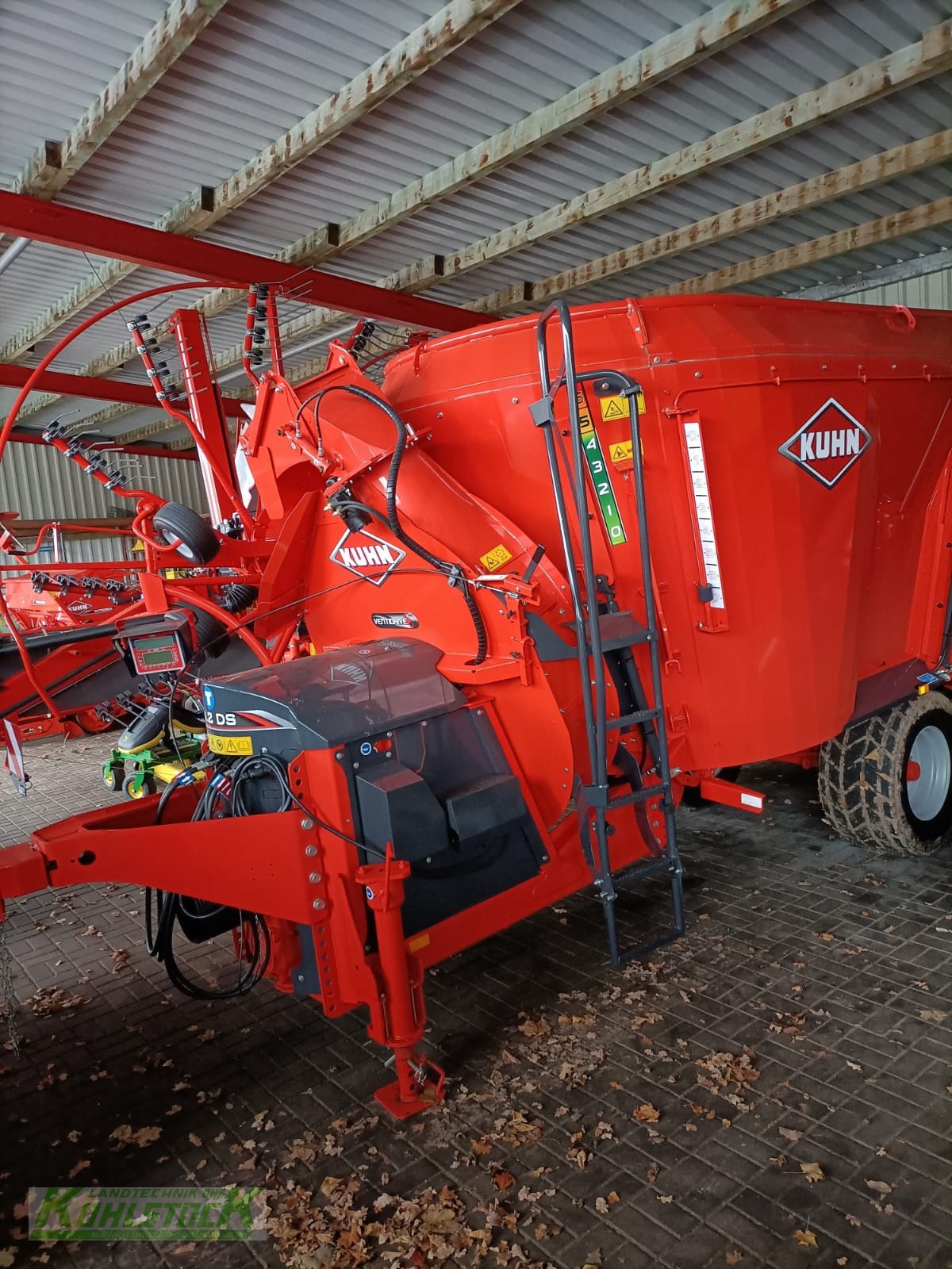 Futtermischwagen van het type Kuhn Profile Plus 14.2, Neumaschine in Tann (Foto 5)