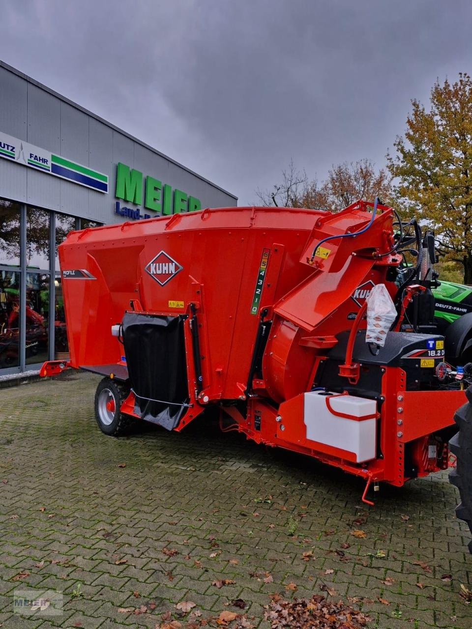 Futtermischwagen a típus Kuhn Profile Plus 18.2 DM, Neumaschine ekkor: Delbrück (Kép 4)