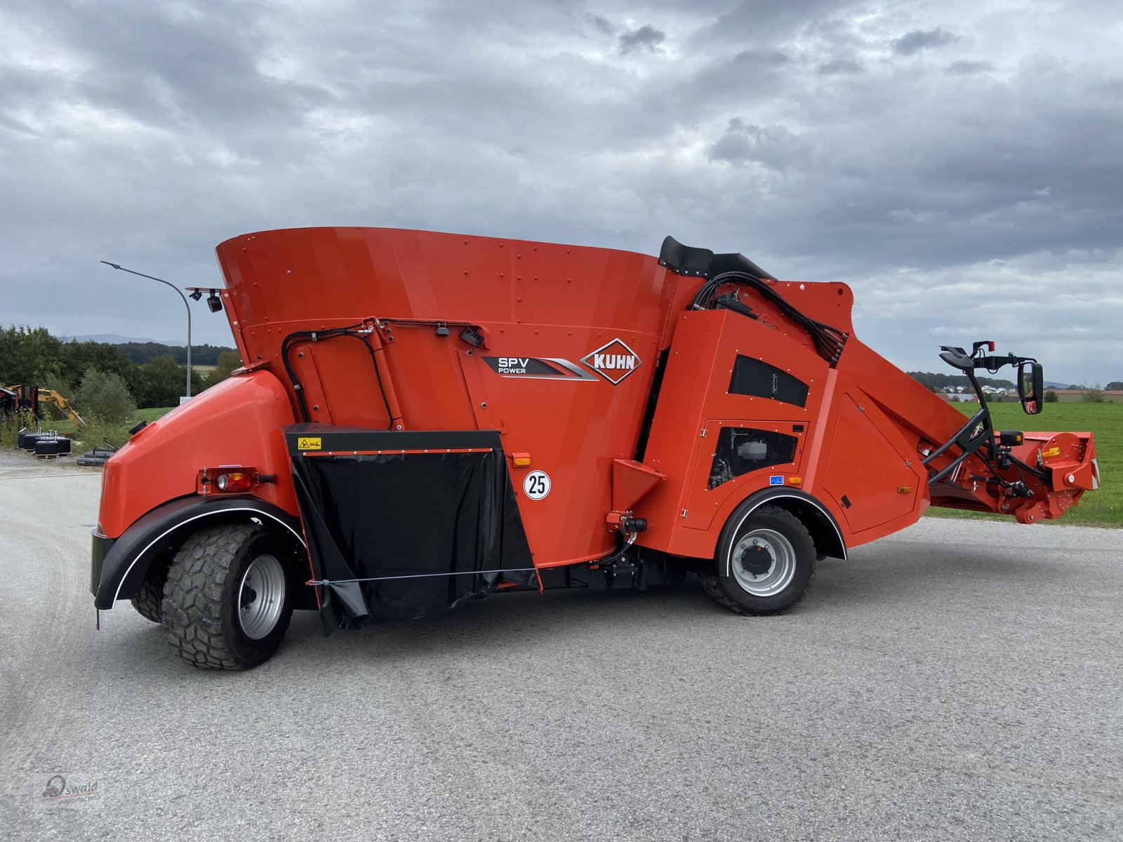 Futtermischwagen Türe ait Kuhn SPV 14, Neumaschine içinde Iggensbach (resim 5)