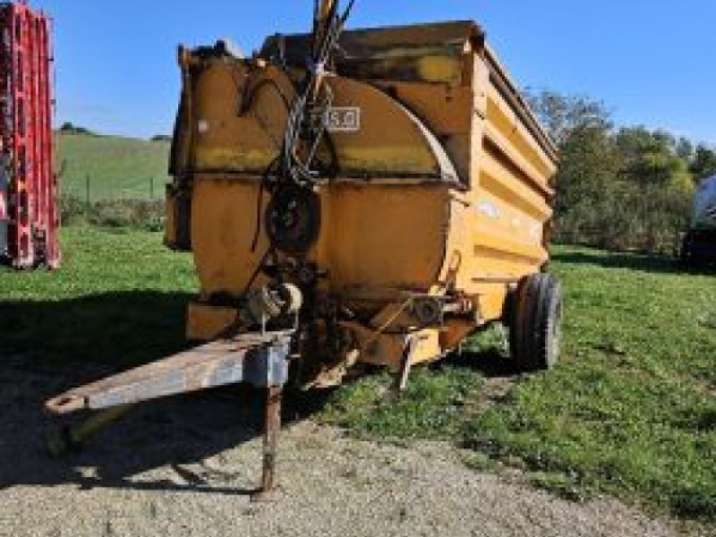 Futtermischwagen van het type Lucas POLIPAILLE, Gebrauchtmaschine in Sainte Menehould (Foto 1)