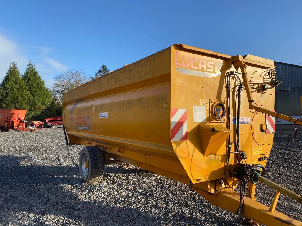 Futtermischwagen Türe ait Lucas Qualimix + PRO 200 (Fond et Vis neuf), Gebrauchtmaschine içinde Dol-de-Bretagne (resim 4)